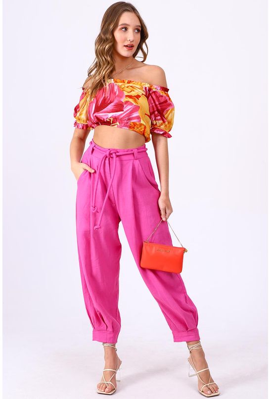 Como usar blusa ciganinha em looks de trabalho