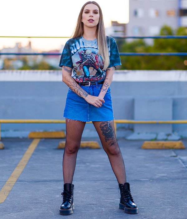 erros comuns ao montar look grunge com camiseta de banda