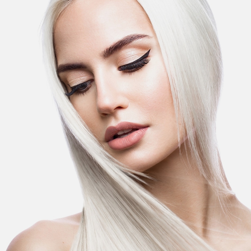 melhores tons de luzes para cabelo branco