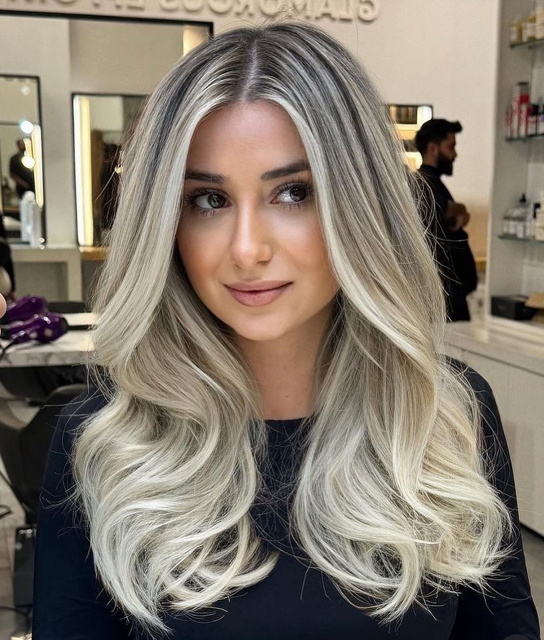 camuflagem de cabelo branco com luzes