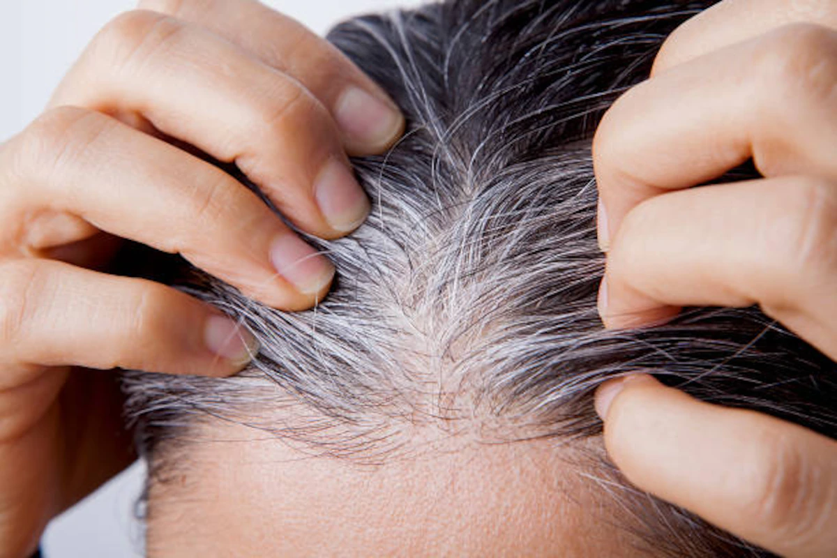 luzes peroladas em cabelo branco
