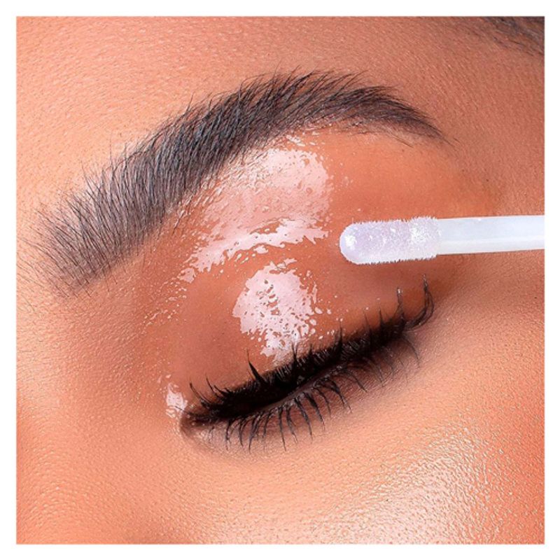 maquiagem com sombra gloss (efeito molhado)