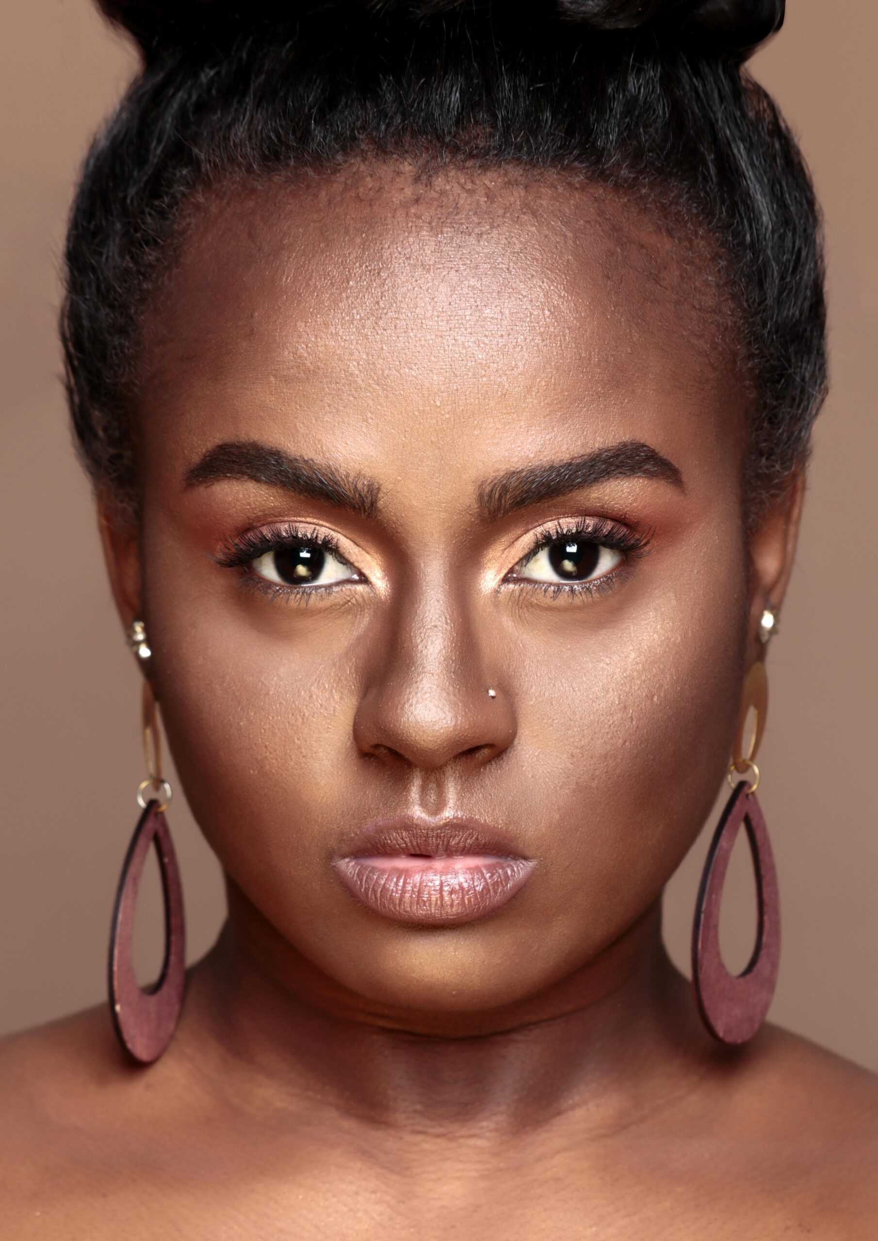 maquiagem para disfarçar queixo grande