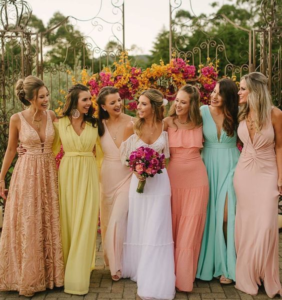 5 Ideias de Maquiagem para Madrinha de Casamento: Do Dia à Noite
Como Harmonizar sua Maquiagem com o Vestido de Madrinha
Maquiagem para Madrinha: Dicas Essenciais para uma Pele Duradoura
Tendências de Maquiagem para Madrinhas em 2024/2025
Maquiagem para Madrinha: Escolhendo a Cor Perfeita para Lábios e Olhos