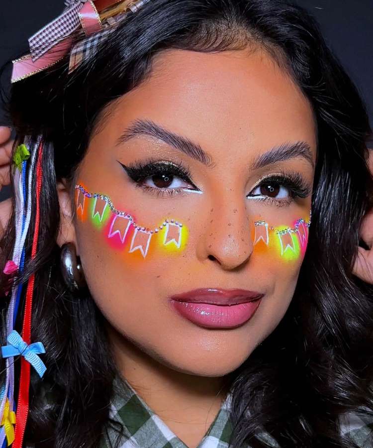 Como fazer pintinhas perfeitas na maquiagem junina