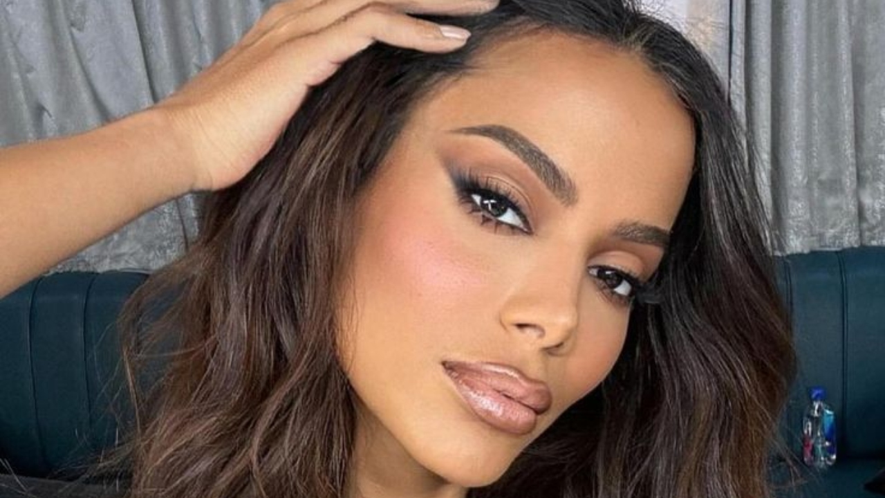 Maquiagem Preta E Marrom