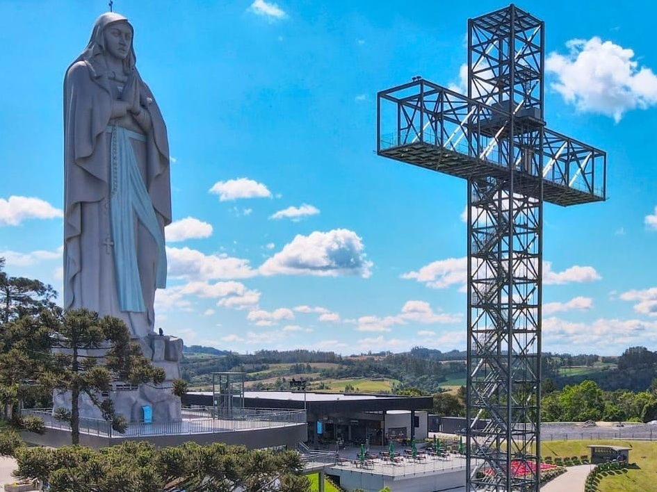 melhores destinos para turismo religioso no brasil
