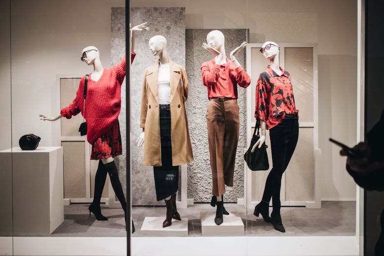 erros comuns ao usar vitrines inteligentes ia