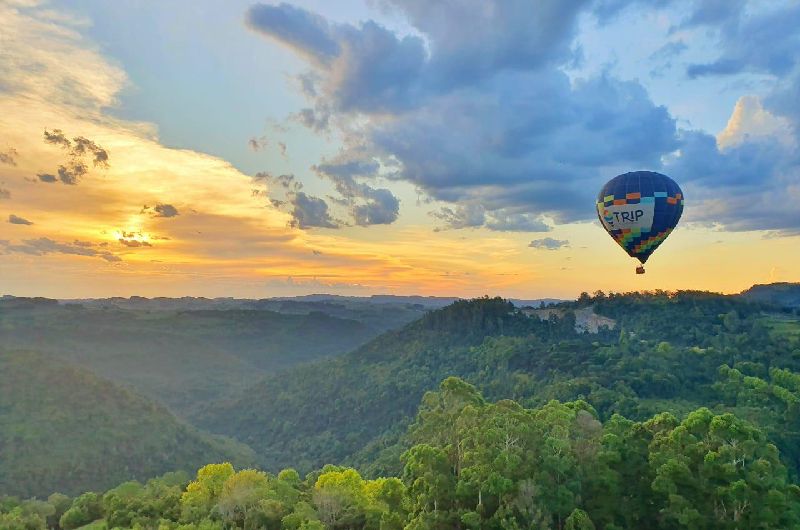 melhores lugares para voar de balão no brasil