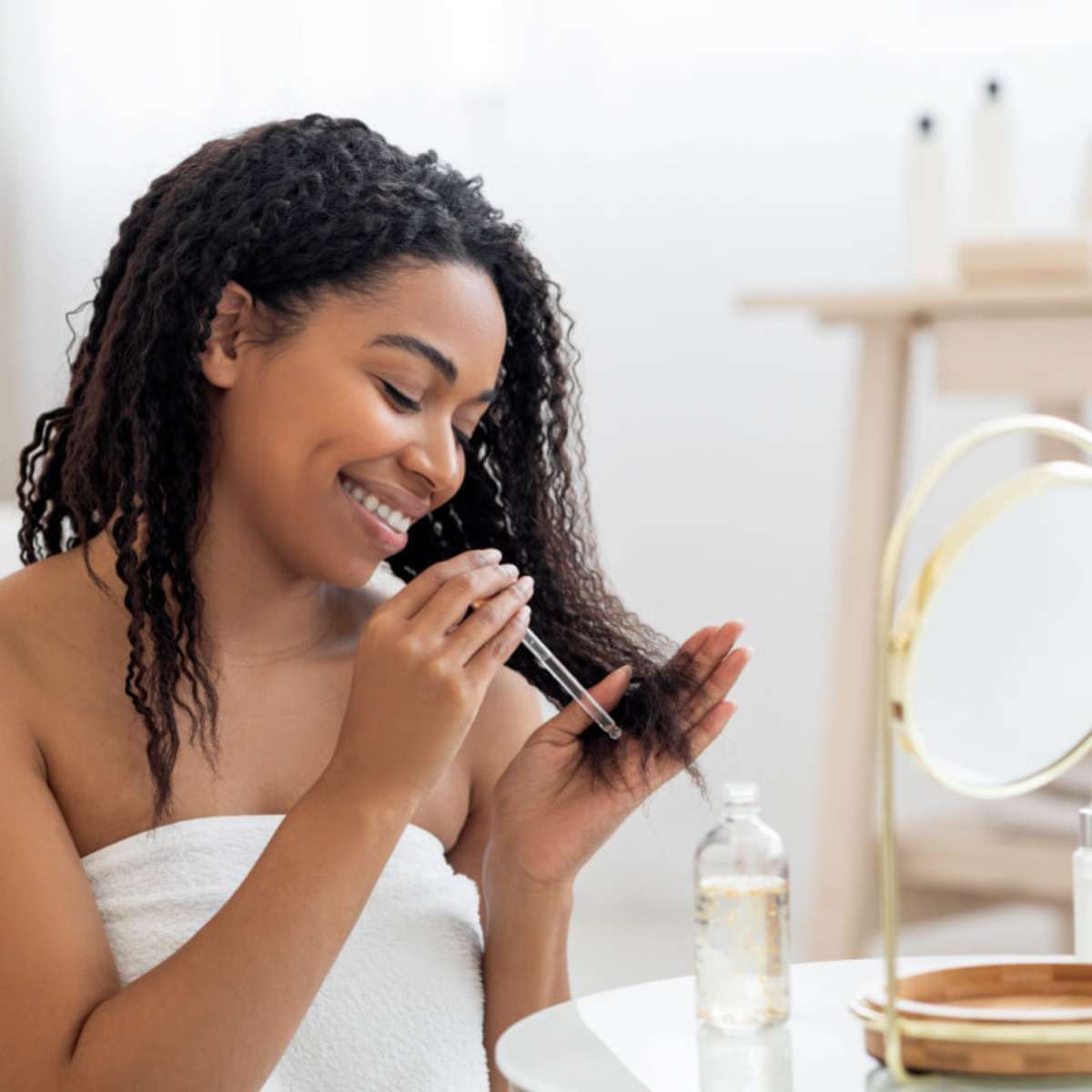 5 ideias de títulos:
1. Guia Completo: Os Melhores Óleos Vegetais para Cada Tipo de Cabelo em 2026
2. Umectação vs. Finalização: Descubra o Óleo Ideal para Suas Necessidades Capilares
3. Desvendando os Segredos dos Óleos Profissionais: Wella