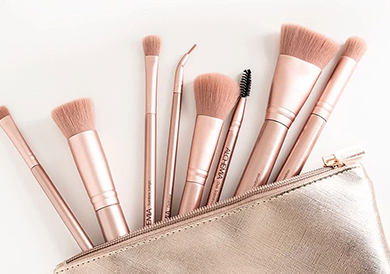 Guia Completo: Como Escolher o Pincel de Maquiagem Ideal para Cada Etapa