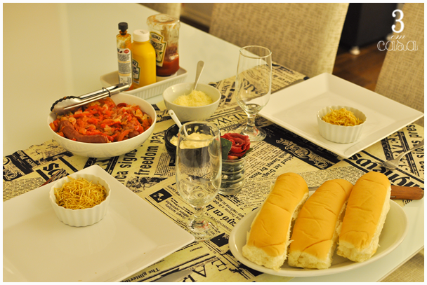 mesa posta cachorro quente festa junina