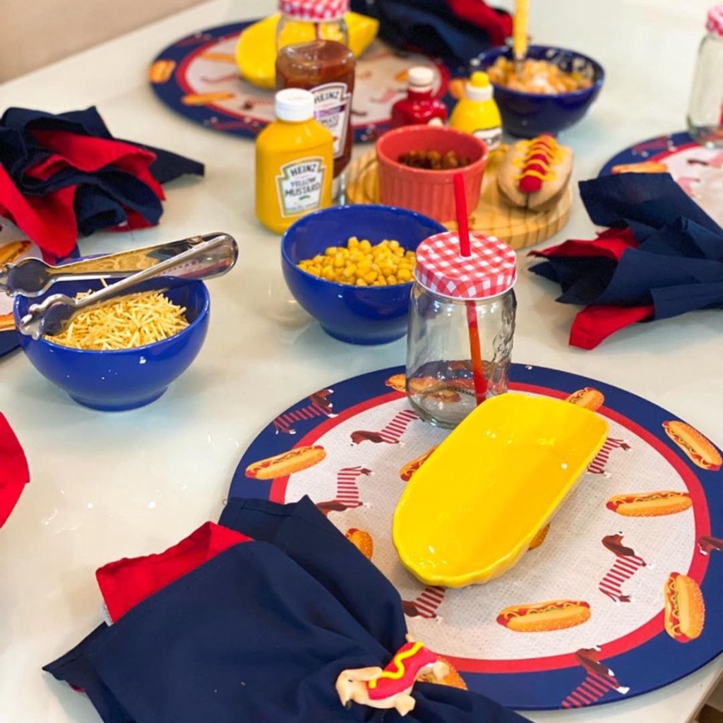 mesa posta cachorro quente para casal