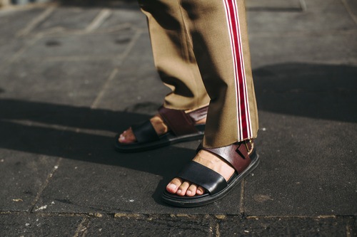 sandália masculina com velcro