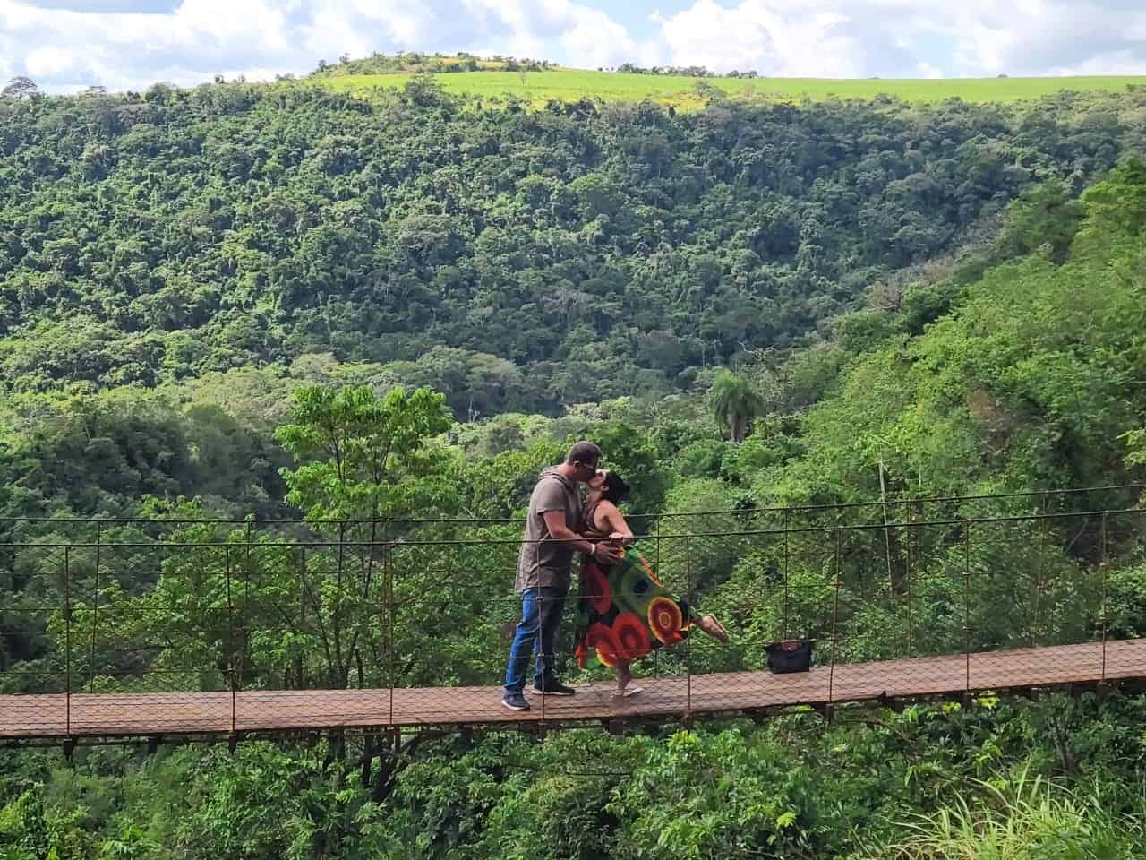 As Melhores Tirolesas de Brotas para Sentir Adrenalina