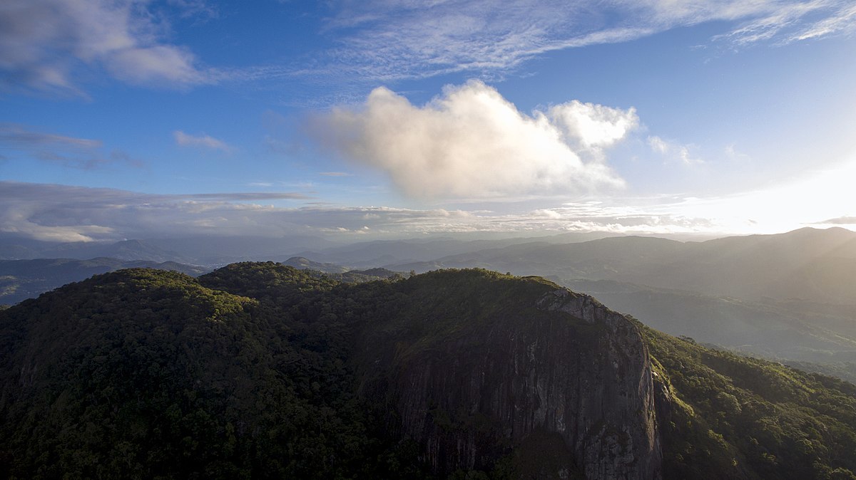 pedra branca palhoça vs florianópolis qual escolher