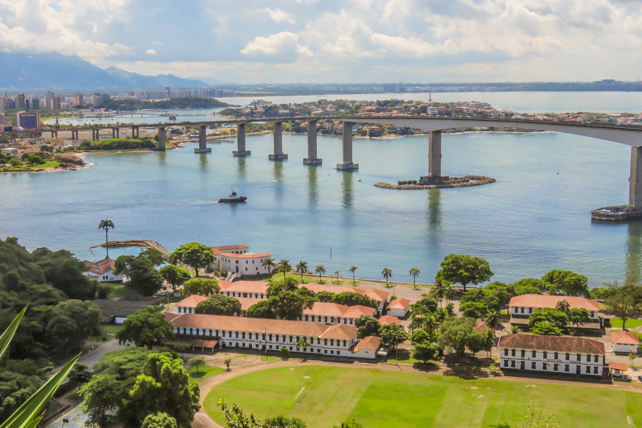 Sabores do Espírito Santo: Onde Comer a Melhor Moqueca Capixaba