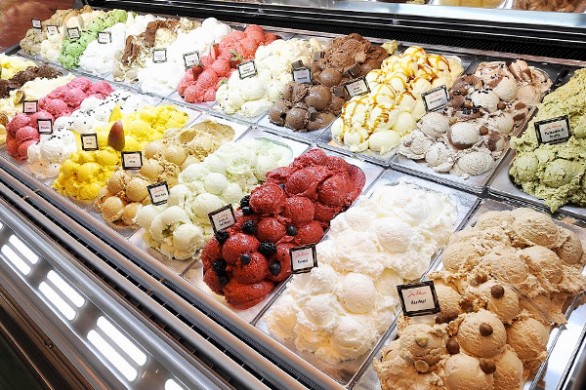 5 Ideias de Títulos:
1. Guia Definitivo: Onde Saborear a Verdadeira Carbonara em Roma
2. Roma Gelato Tour: Descubra as Melhores Gelaterias Artesanais
3. Trastevere Gastronômico: Sabores Autênticos de Massa em Roma
4. Dicas de Ouro para um Paladar Romano Inesquecível
5. De Cacio e Pepe a Pistache: Um Roteiro Culinário por Roma