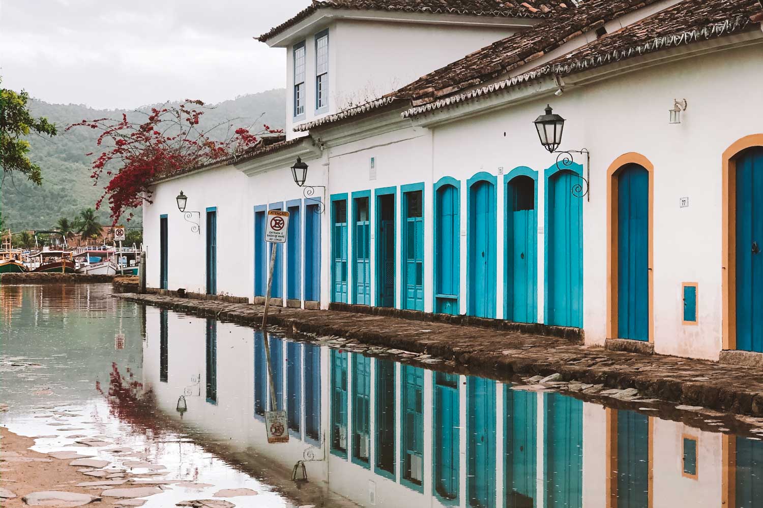 onde ficar em paraty centro histórico ou praia