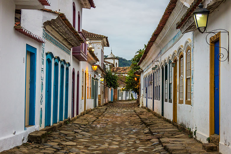 onde ficar em paraty centro histórico ou praia