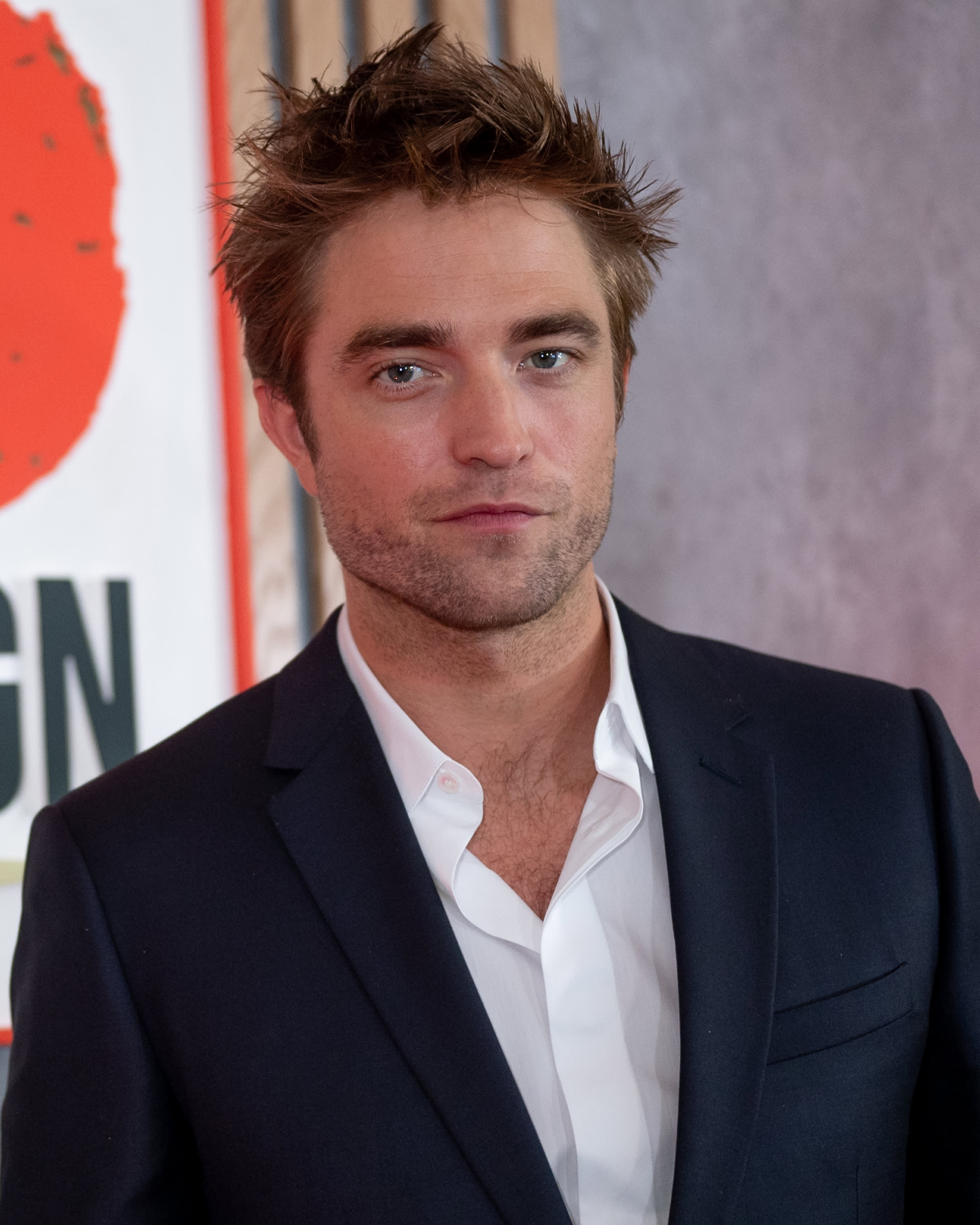 Onde Robert Pattinson Mora Atualmente