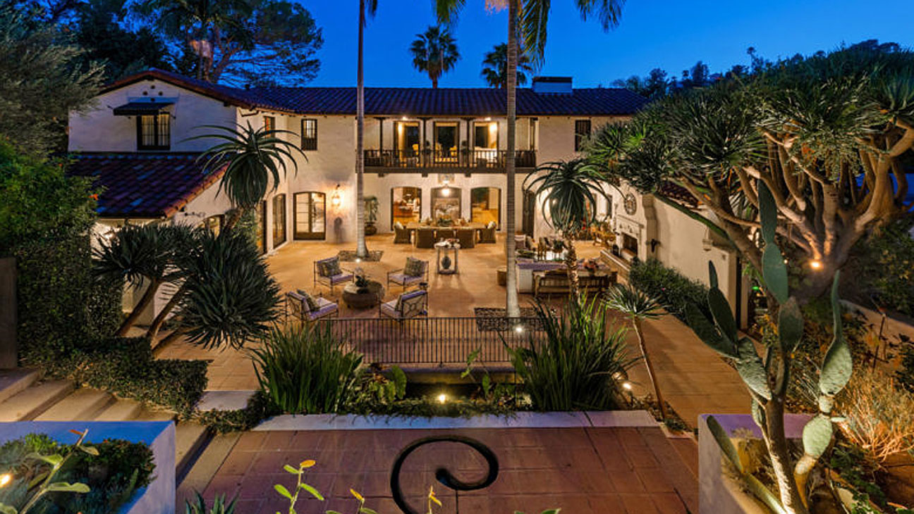 Onde Robert Pattinson Mora Atualmente