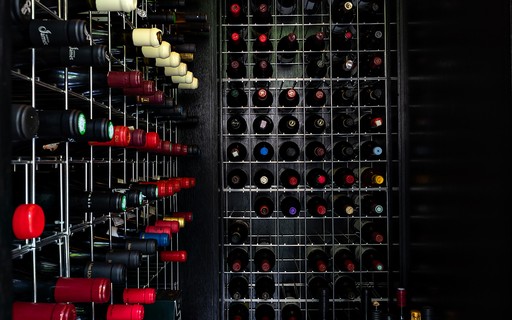 Como Proteger seu Vinho da Luz e do Calor em Casa