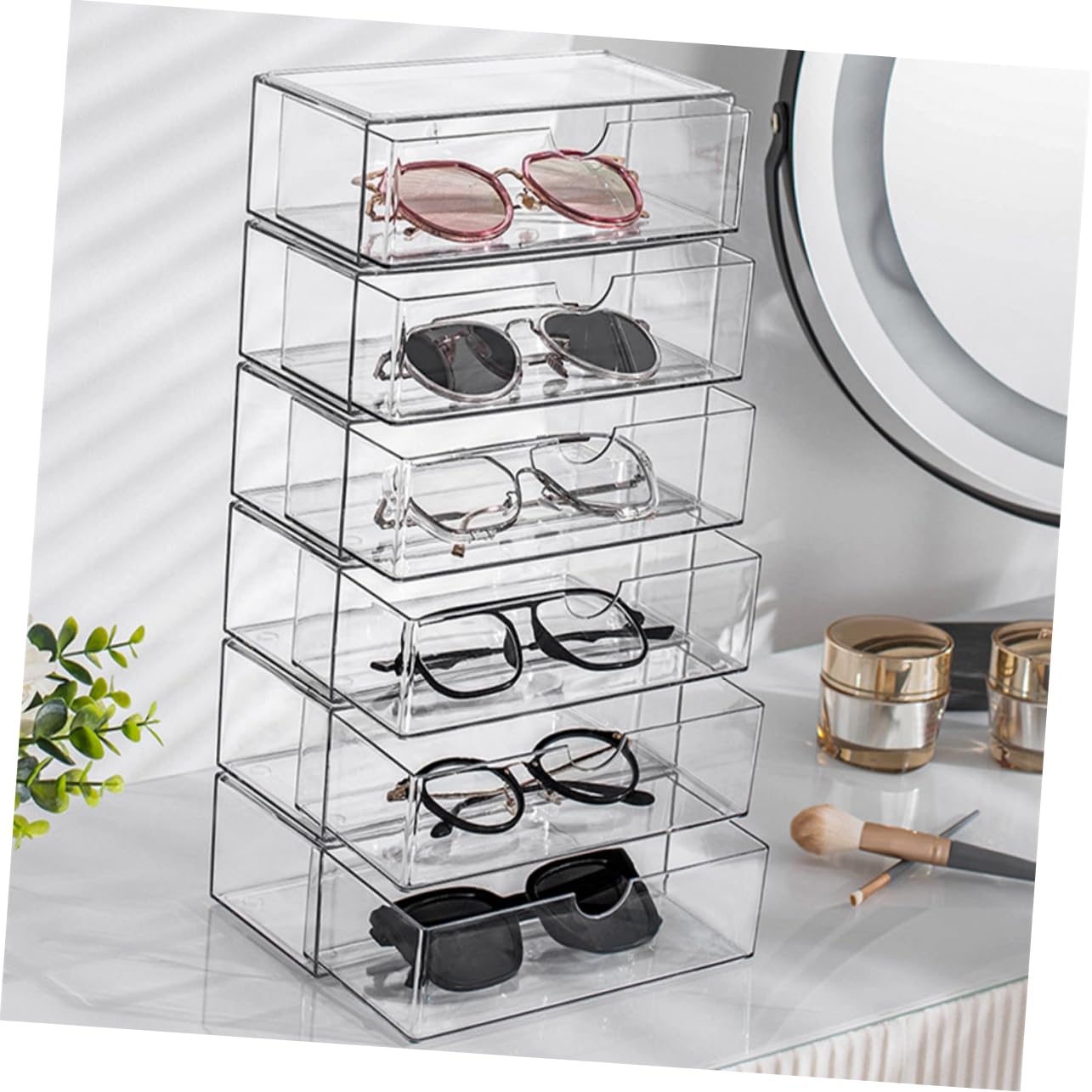 ideias criativas para organizar óculos de sol na gaveta