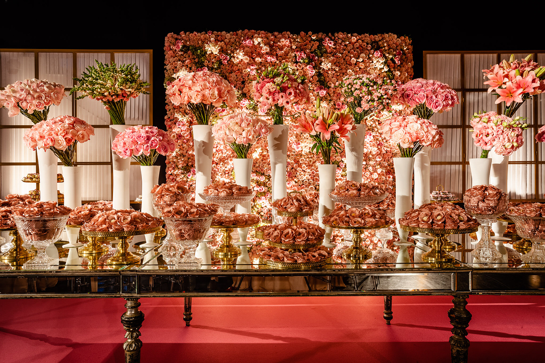 painel de festa de 15 anos com tema balada neon