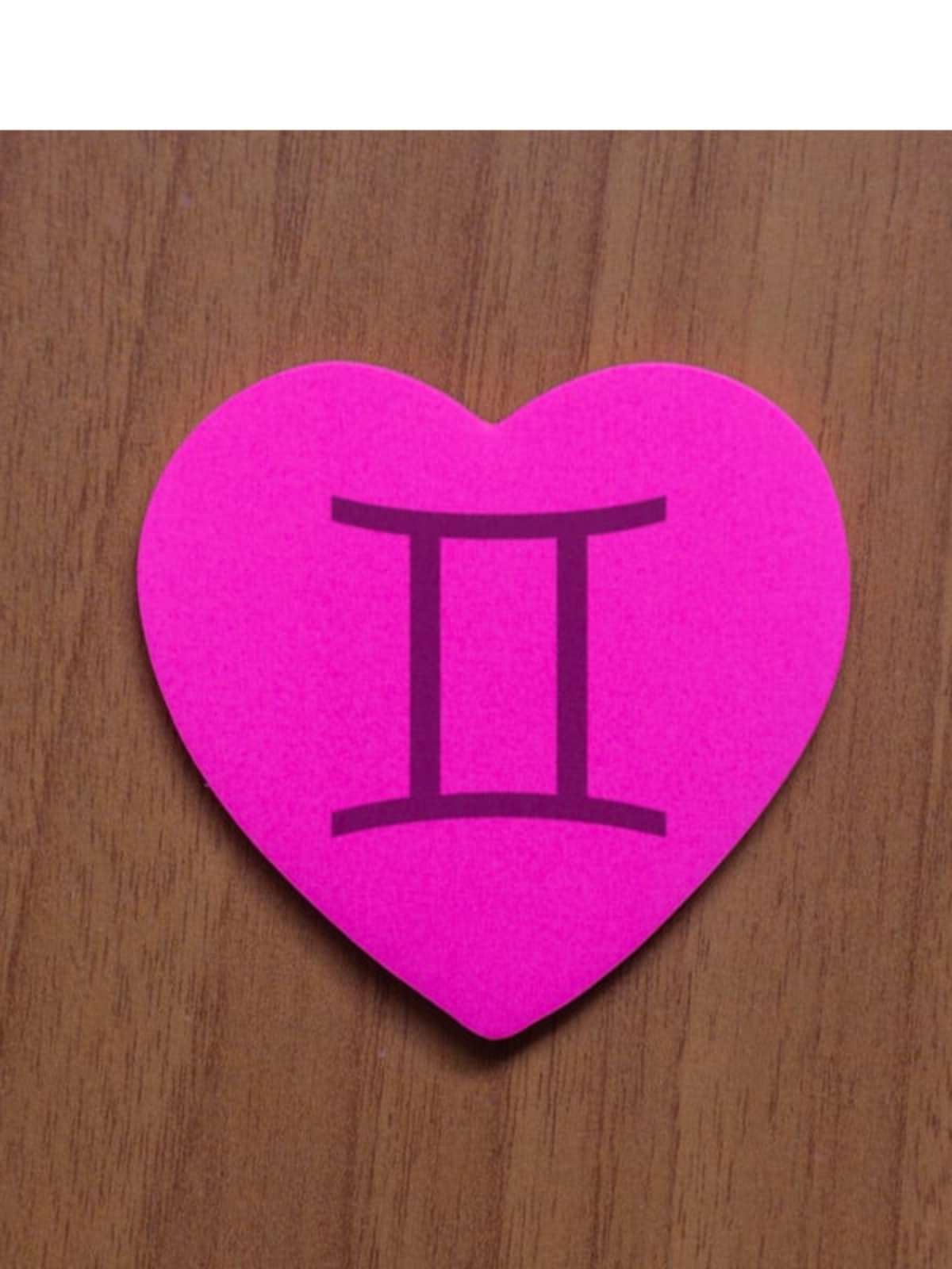 Gêmeos e Peixes: Desvendando os Desafios de Comunicação