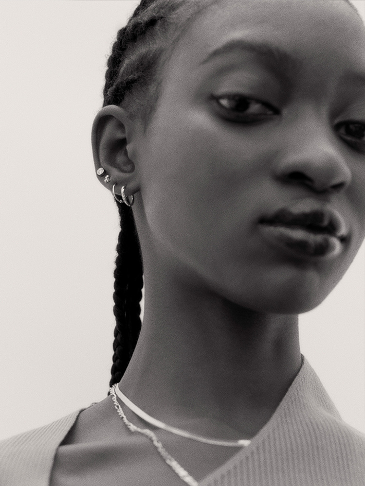 Mitos e Verdades sobre a Dor do Piercing Monroe