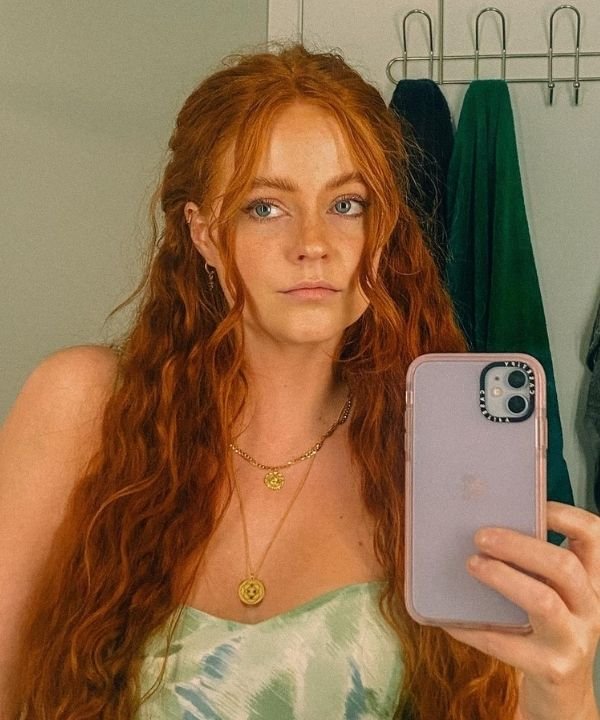 Pintando A Sobrancelha De Ruivo