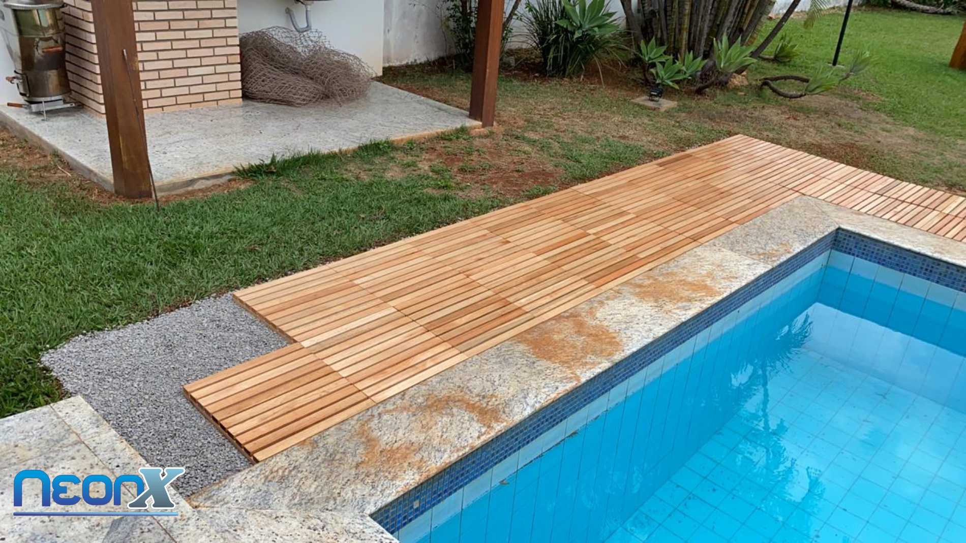 piscina com deck modular