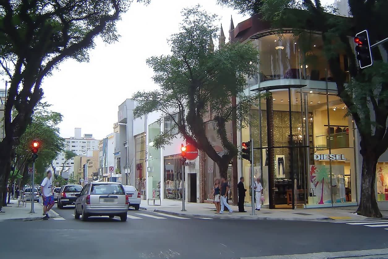 pop up store Oscar Freire vs lojas permanentes