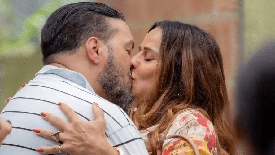 Primeiros beijos de celebridades: Expectativa vs. Realidade