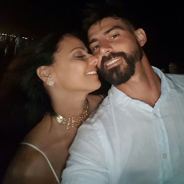 A evolução do beijo na TV: De 'Sua Vida Me Pertence' aos dias atuais