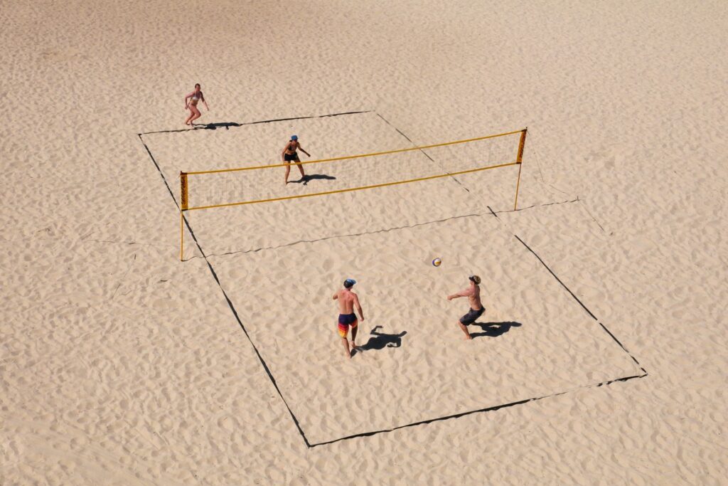 Equipamentos Essenciais para Jogadores de Vôlei de Praia
