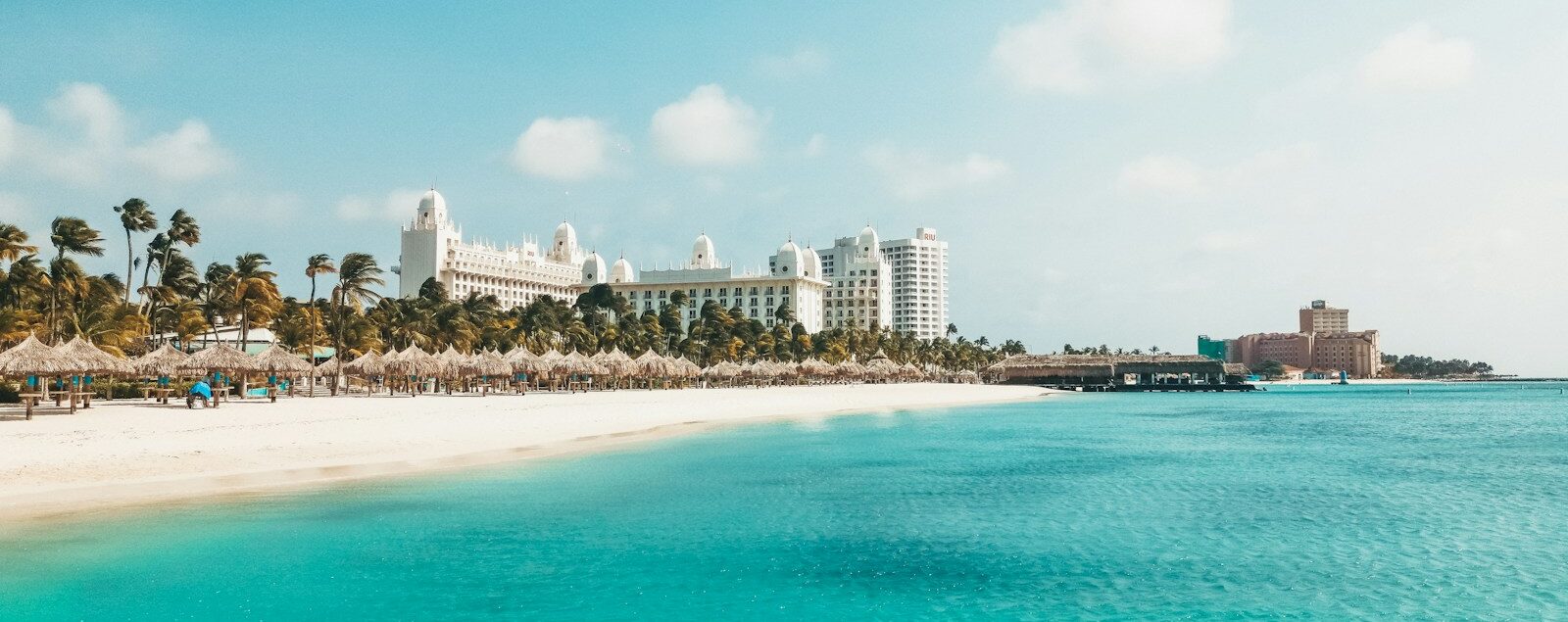 roteiro econômico aruba