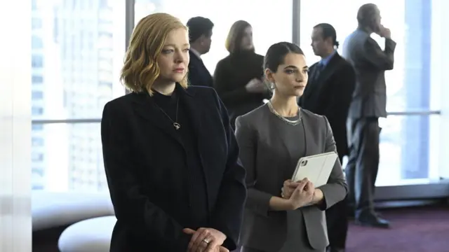 O Papel da Diplomacia na Ficção: Análise de Séries Recentes