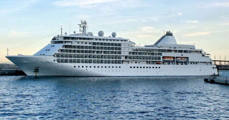 séries sobre a vida em cruzeiros marítimos