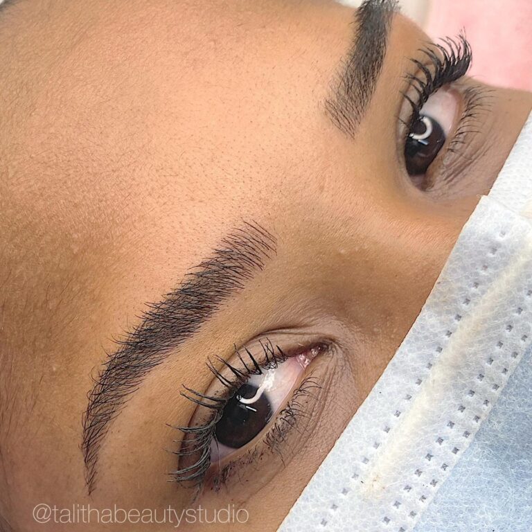 Laser para Sobrancelhas: Despigmentação vs. Depilação