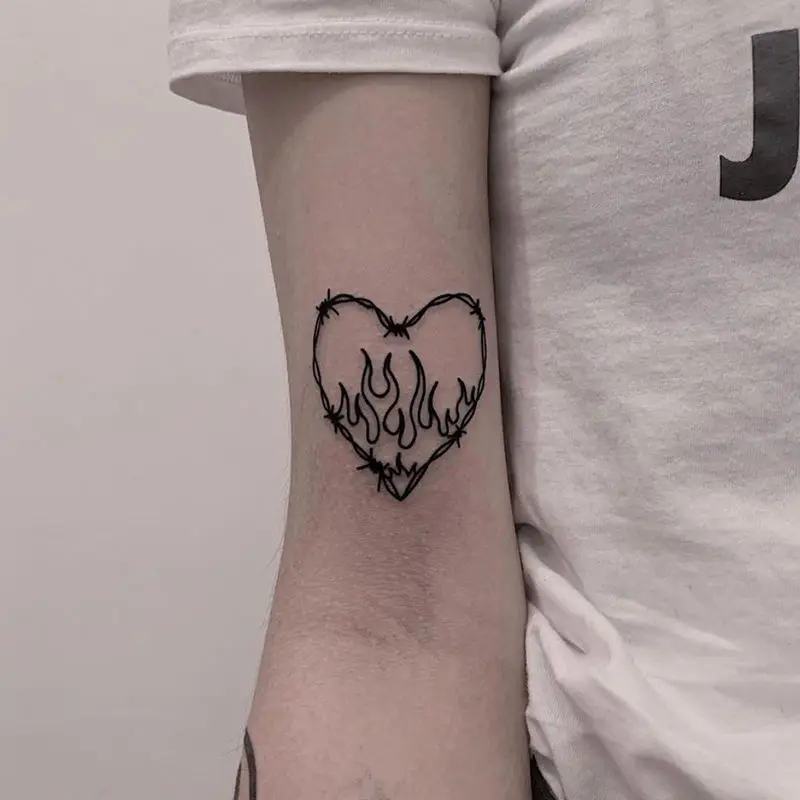 tatuagem 3 corações dói muito