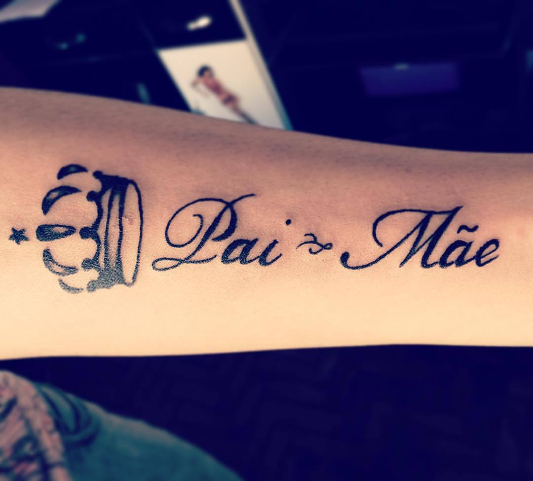 Tatuagem Mãe E Pai No Braço