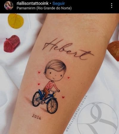 Tatuagens Minimalistas para Homenagear Filhos: Guia Completo