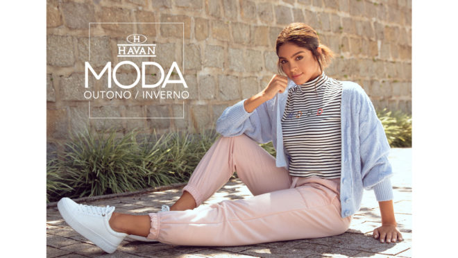 5 ideias de títulos:
1. Alfaiataria Moderna: Como Atualizar seu Guarda-Roupa Corporativo para 2026
2. Tricôs Vintage e Texturas: O Conforto que Invade o Escritório no Outono/Inverno 2026
3. As Cores que Definem o Outono/Inverno 2026: Do Clássico ao Ousado
4. Saias Longas e Midi: A Versatilidade que Transforma o Office Look
5. Acessórios que Elevam o Visual Corporativo: Detalhes que Fazem a Diferença em 2026