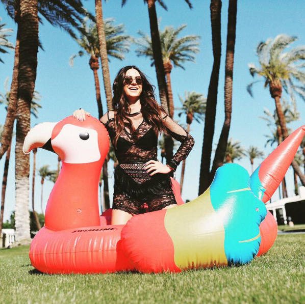 5 looks inesquecíveis de Thaila Ayala no Coachella