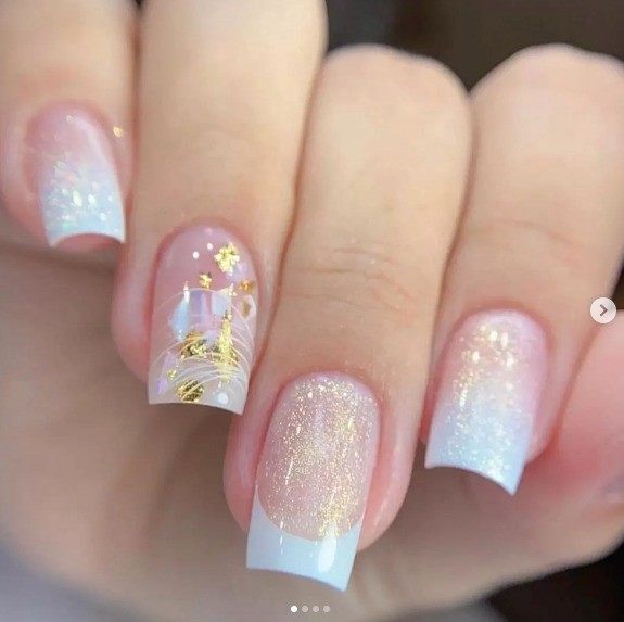 Cores de Esmalte Nude e Translúcidas para Unhas em Gel Elegantes