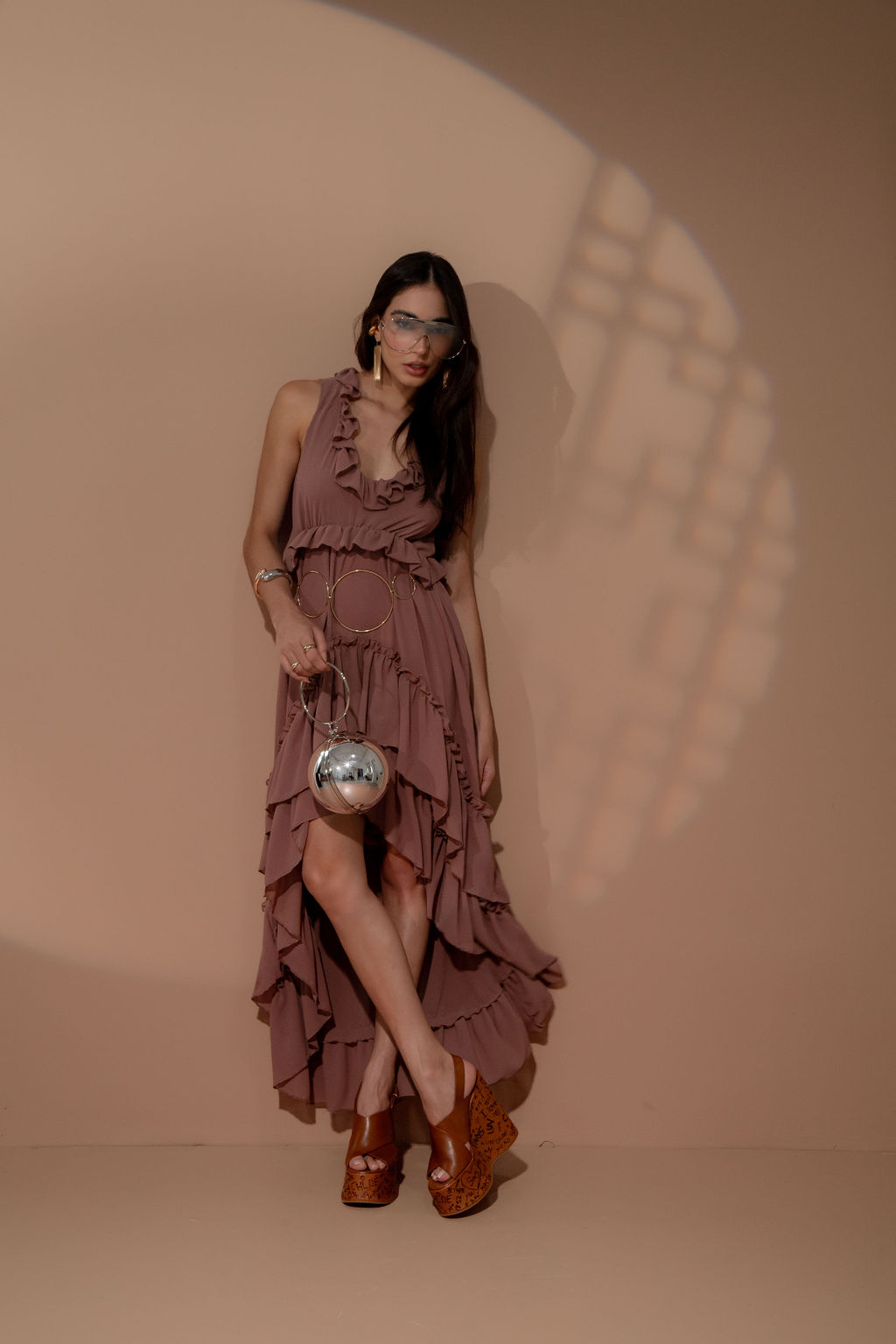 Guia completo de vestidos de festa com babados