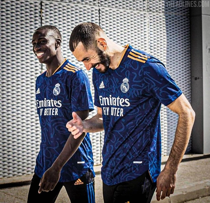 camisa jogador vs torcedor futebol europeu