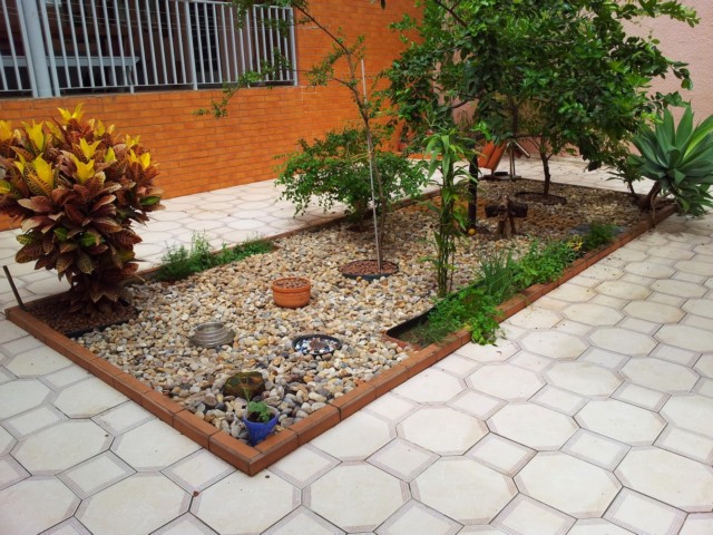 jardim de pedras decorativas
